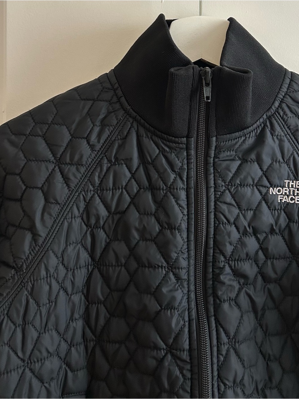 THE NORTH FACE light puffer quilted textured bomber jacket
